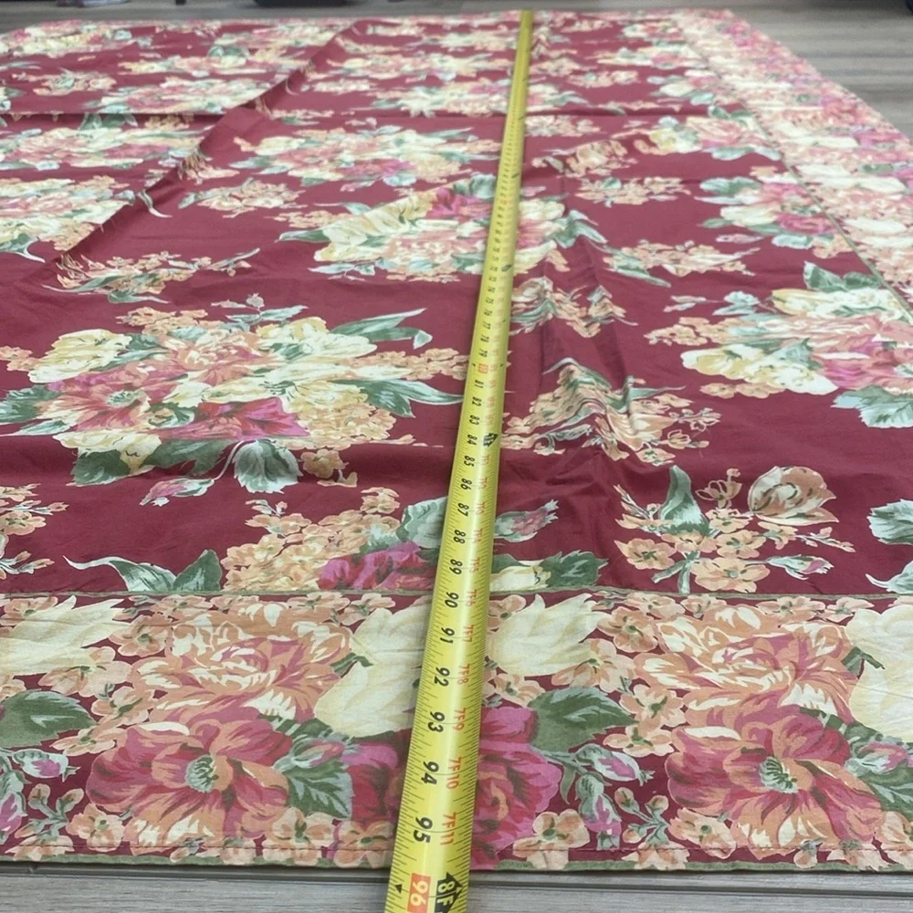 Vintage April Cornell Rectangle Tablecloth‎